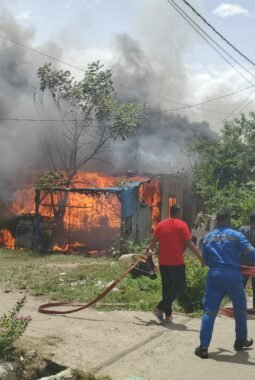 Delapan Rumah Warga Terbakar di Dewantara, Diduga Akibat Korsleting Listrik Saat Makan Siang